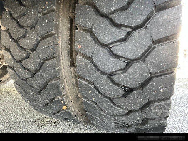 Тристранен самосвал MERCEDES-BENZ 1853 AK 4x4 +Kran HMF 1620K+Klima+22.000 km !!