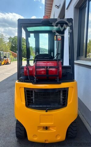  Jungheinrich TFG320S