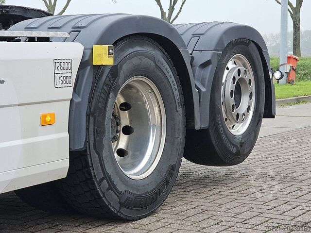 Standard-SZM VOLVO FH 500 6X2 STEERED PTO+HYDR