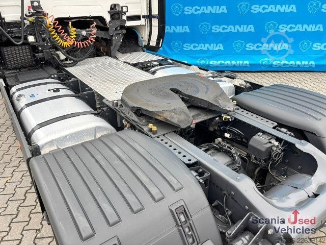 Đầu kéo tiêu chuẩn Scania R 450 A4x2NB RETARDER 8T DIFF-L SMART2