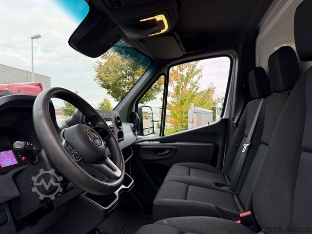 Furgona šasija MERCEDES-BENZ Sprinter 516 CDI 4x4 Fahrgestell/Klima/3-Sitze