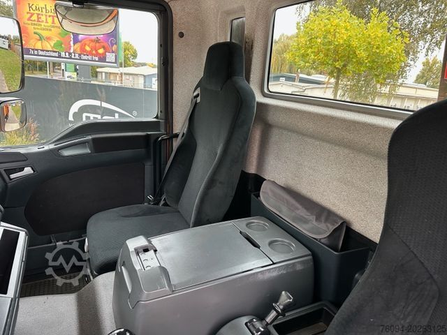 Grúa montada en camión MAN TGM 13.250 4x4 Kipper KRAN FUNK AHK WINTERDIENST