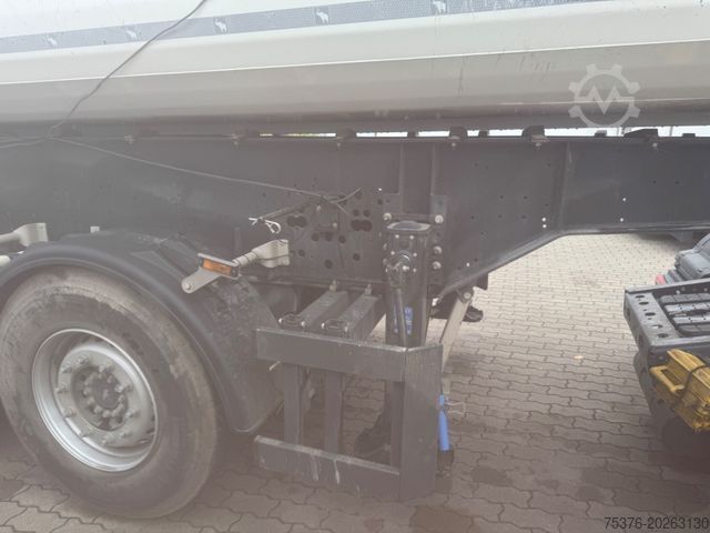 Semi-remorque benne SCHMITZ CARGOBULL SCB S3D Stahlmulde