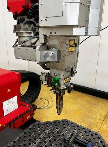 Instalație de sudură cu laser 4 kW / 6 axe AMADA Laserschweißanlage FLW-4000