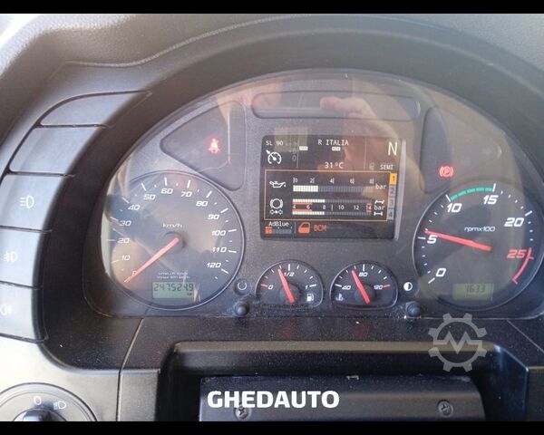 Njësi standarde të tërheqjes IVECO Stralis Hi Way 260 2016 - stralis hi way AS 260 S48Y/FS-CM hi-tronix E6