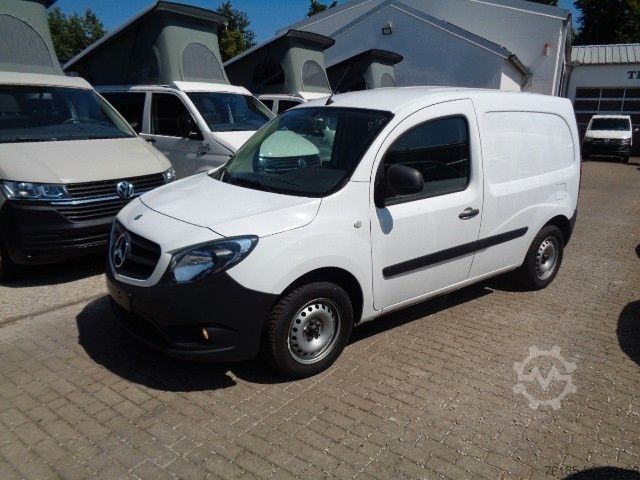 Smábíll MERCEDES-BENZ Citan 109 D Kasten 1. Hand Klima