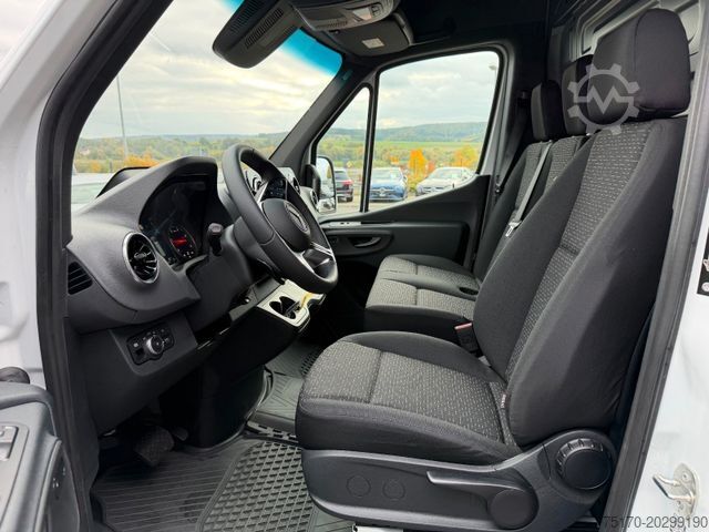 Hátíð loftrými sendibíll MERCEDES-BENZ Sprinter 319 CDI 4325 DISTRONIC Klima AHK