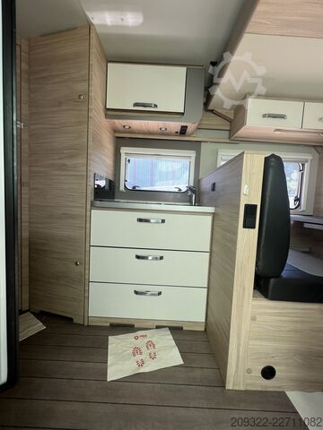 Semi-integrated camper 2024 Fiat Ducato Weinsberg Carasuite | Automatico | 5 posti letto