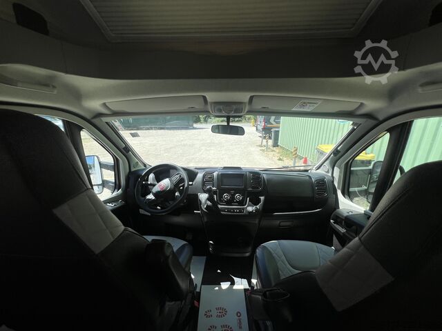 Semi-integrated camper 2024 Fiat Ducato Weinsberg Carasuite | Automatico | 5 posti letto