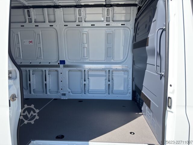 Fourgon tôlé Mercedes-Benz Sprinter 315 CDI Kasten PRO Hochdach Lang AHK