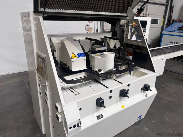 Pelukis SCM Compact P
