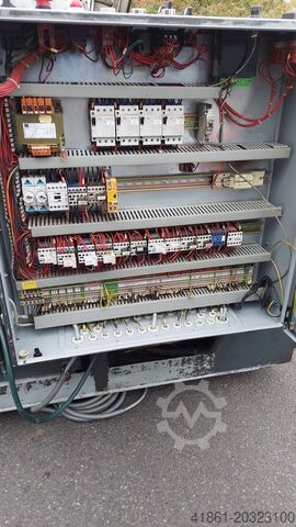 Hidraulična tračna testera za koso sečenje KASTO SBA 320/500U-DG