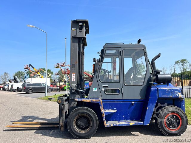 מלגזה ארבע גלגלים Caterpillar DP70