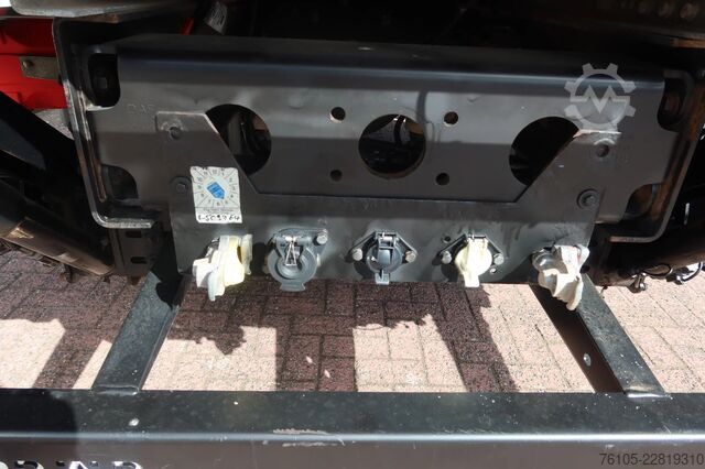 Koffert DAF LF 290 Bakwagen + Klep DHollandia 2500 kg