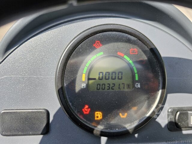 Kombinirani stroj za čiščenje in sušenje na kolesih Kärcher B 300Ri Diesel