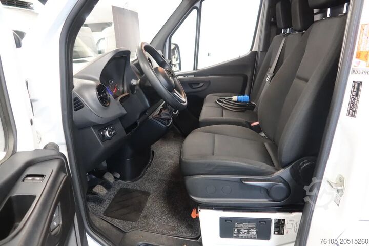 Xe tải tủ lạnh Mercedes-Benz Sprinter 316 CDI Koel/Vries/Verwarmen +Klep L2/H2