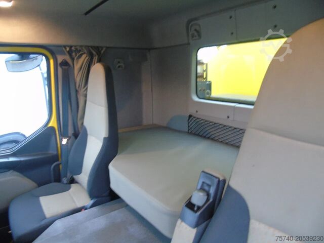 Crane truck Renault Kerax 520DXI + HMF 6020 K5 // NEW/UNUSED! 15CRA...