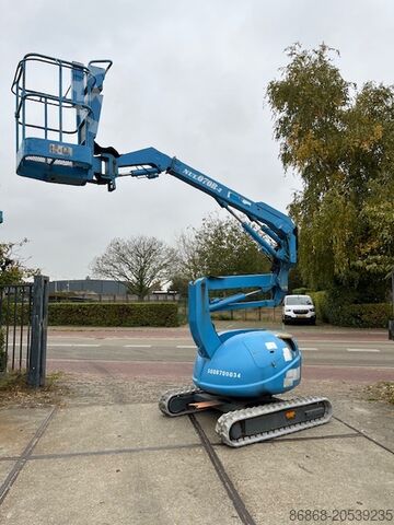 Used articulating boom lift on tracks Maeda NUL070 MAEDA NUL070