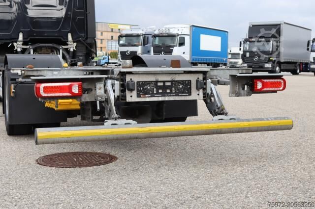 Swap body truck  Actros 1842 L nR BDF Volumen