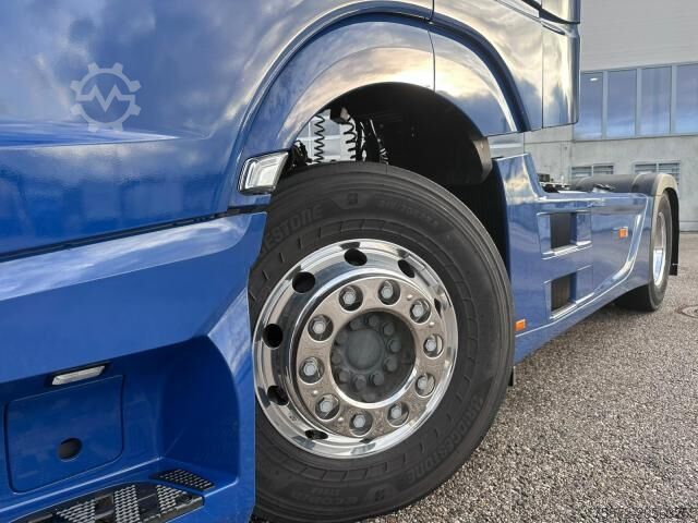 Standard tractor unit  Actros 1853 LS