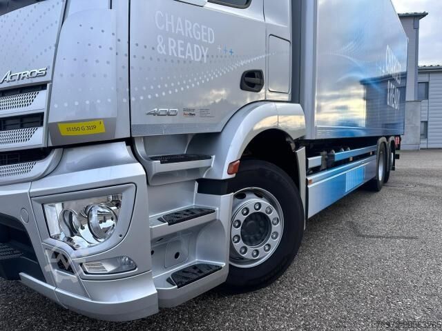 Box truck  eActros 400 L