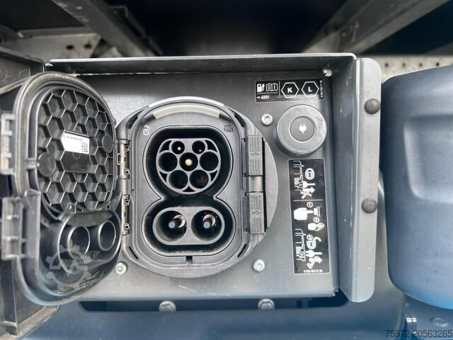 Box truck eActros 400 L