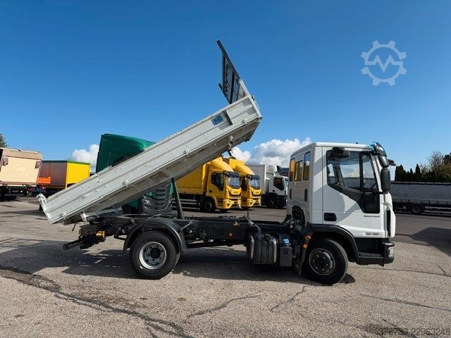 Furgón volquete trilateral IVECO ML80E19K ¤6 Meiller 3-Seiten nur 74 TKM AHK