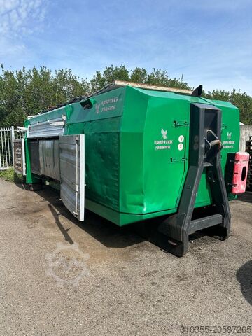 Trituradora móvil de dos ejes Farwick Komptech Crambo 5000