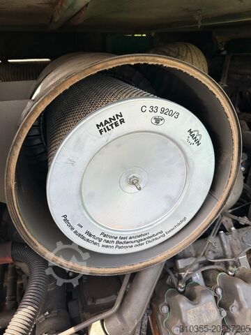 Trituradora móvil de dos ejes Farwick Komptech Crambo 5000