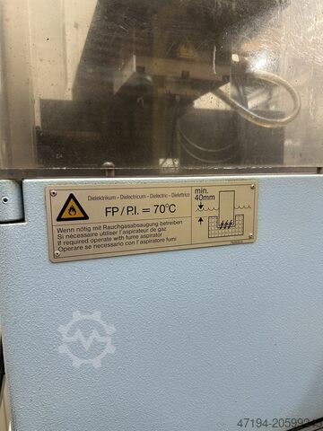 Máquina de erosión por hilo AGIE AGIETRON 1U