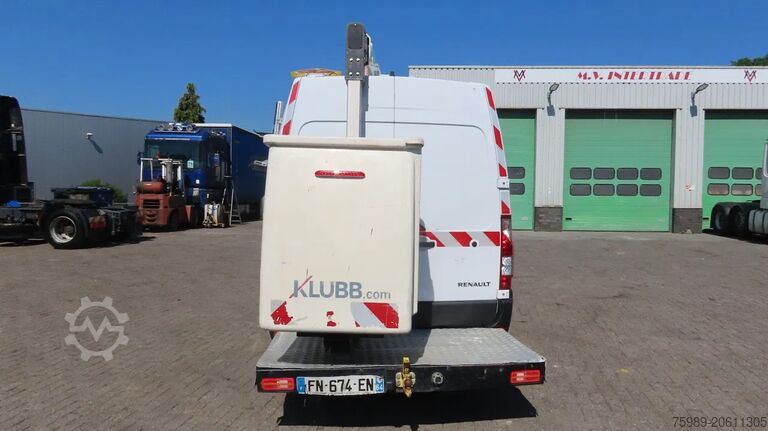リフティング・プラットフォーム Renault Master 10,5 m,3 SEATS, KLUBB, 3500 kg, euro6