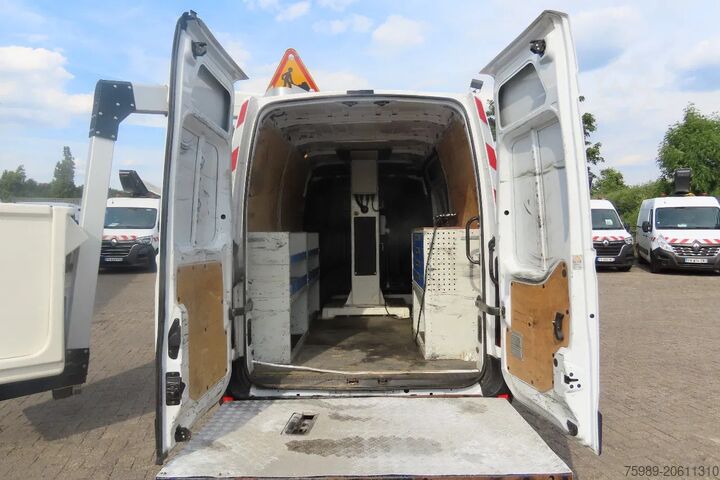 Plate-forme de levage Renault Master 10,5 m 3 SEATS, KLUBB, 3500 kg, euro6