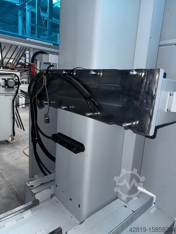 Machining centar sa neprekidnim protokom Weeke BHX500