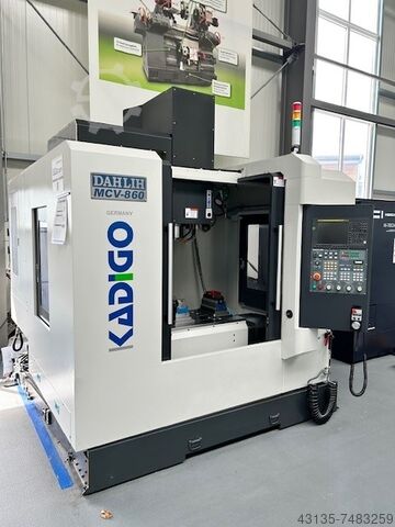 Centru de prelucrare vertical DAHLIH MCV-860 mit RoboJob MA 25