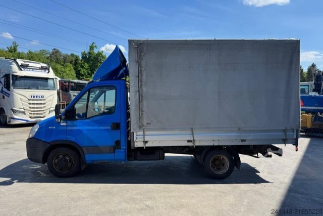 Transporter mit Pritsche & Plane IVECO Daily 35C15