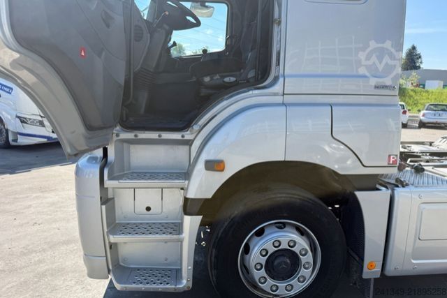 Standard SZM MERCEDES-BENZ Axor 1833 4x2