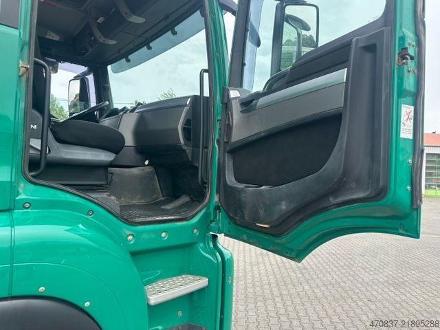 Standart çekici ünitesi MAN TGS 26.500 BL / 6x6 / Schalter / Kippauflieger