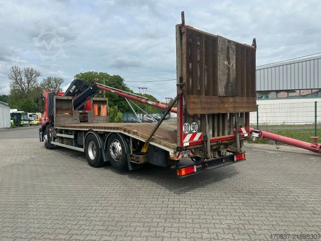 Araba taşıyıcı kamyon IVECO AD260S36 / Hiab 166 Funk / Maschinentransporter