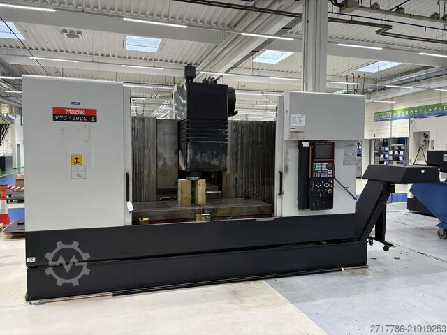 CNC vertikalni obradni centar Mazak VTC 300 II