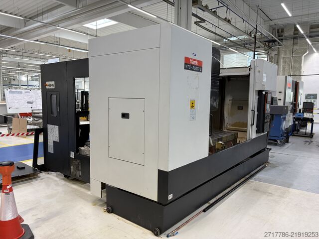 CNC vertikalni obradni centar Mazak VTC 300 II