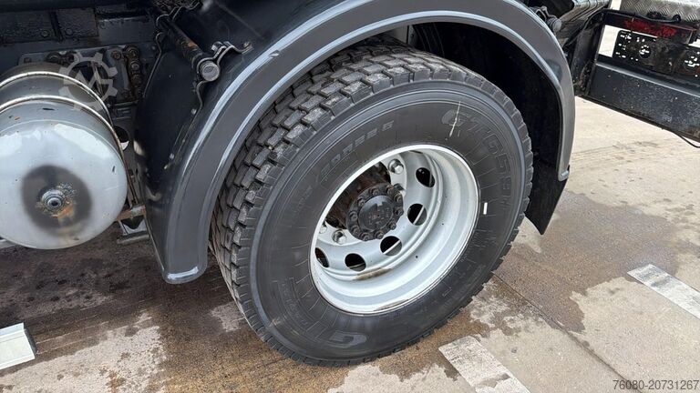 油罐车 DAF CF 75.290 (15000L / 2 COMPARTIMENTS / MANUAL PU...