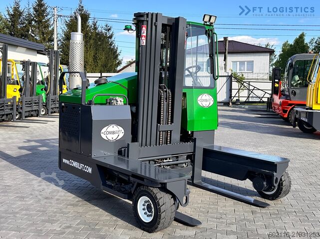 Empilhador de 4 vias Combilift C4000 / TRIPLEX / 4900MM / GAS