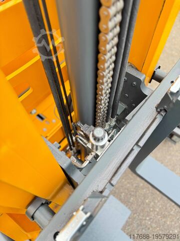 Reach trucks Jungheinrich ETV 216 - Service Neu - Batterie 80% - 9,92m Hub