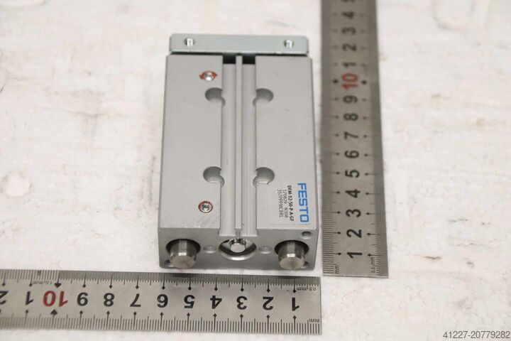 Cilindru de ghidare Festo DFM-12-50-P-A-GF  170829