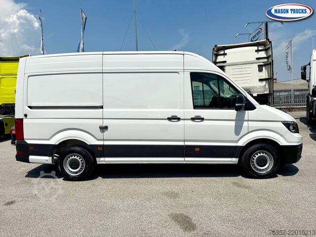 Dodávka s vysokou strechou VW Crafter 30