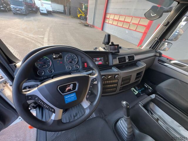 Фургон (грузовой автомобиль) MAN TGL 10.220 4x2 BL Koffer/LBW/EBA/LGS