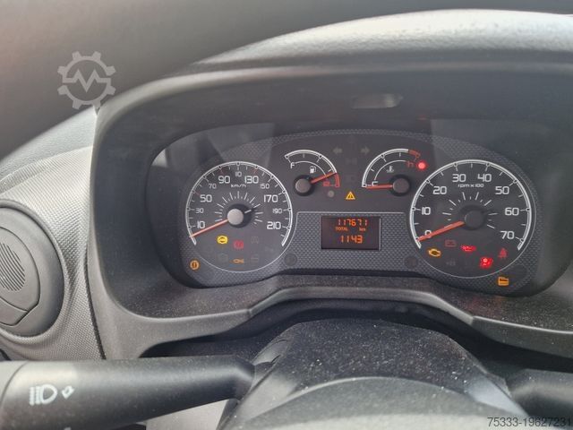 Duba panelată PEUGEOT Bipper AHK, Rückfahrkamera