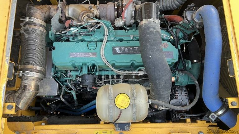 багер на вериги Volvo EC 300 D L