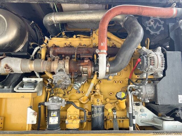 Malzeme taşıma makinesi CAT MH3022 2015 CE