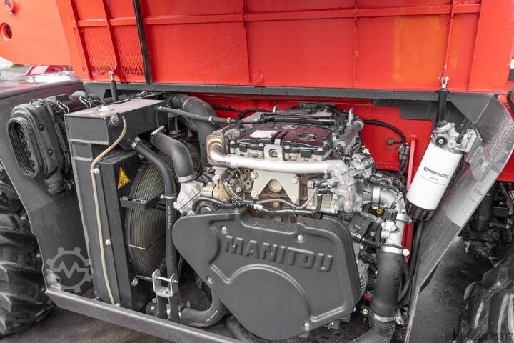 Máy xúc nâng kiểu ống lồng Manitou MRT 2150 Plus Privilege